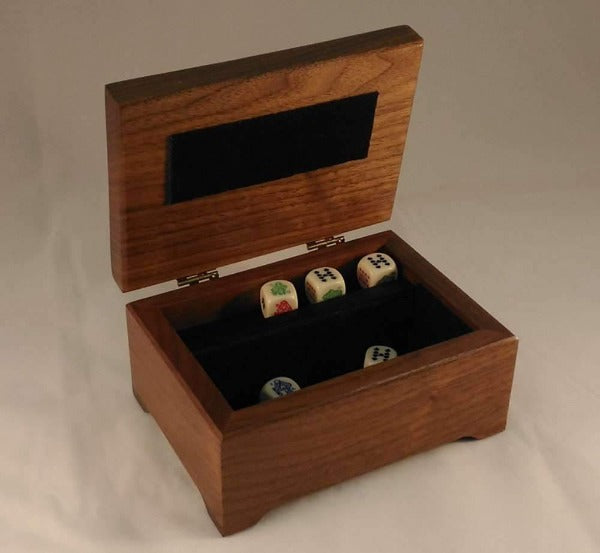 Cherry Liar's dice box