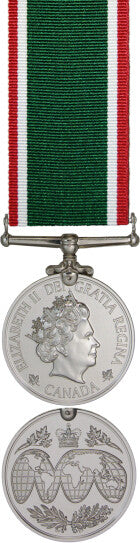 Front and back face of the silver operational service medal, also shown is the red, white, and dark green Sudan ribbon.