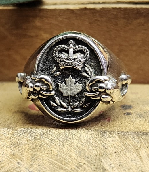 Submariner Ring Front