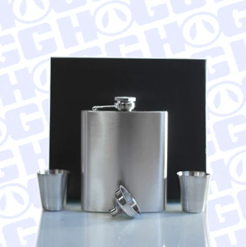 Stainless steel flask set with flask, 2 cups, poor spout, and display box.