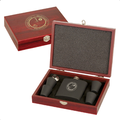 Top and open images of the flask set; showcases the contents inside. Also has engraved examples on box and flask.