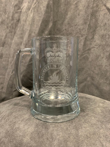 Glass beer mug with 76 Comm Regiment Crest